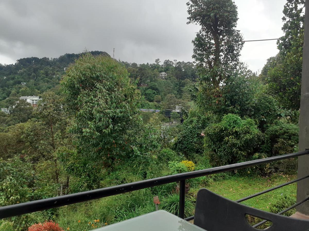 Ella Floating View Bed & Breakfast Bagian luar foto