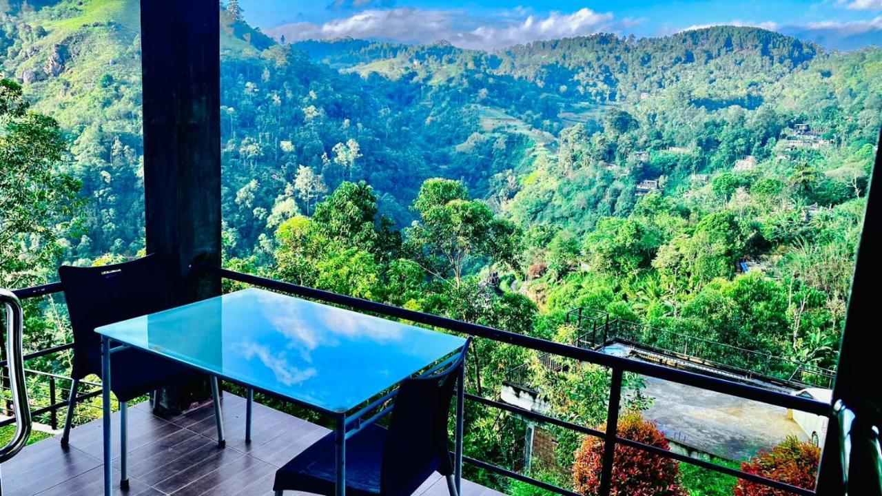 Ella Floating View Bed & Breakfast Bagian luar foto