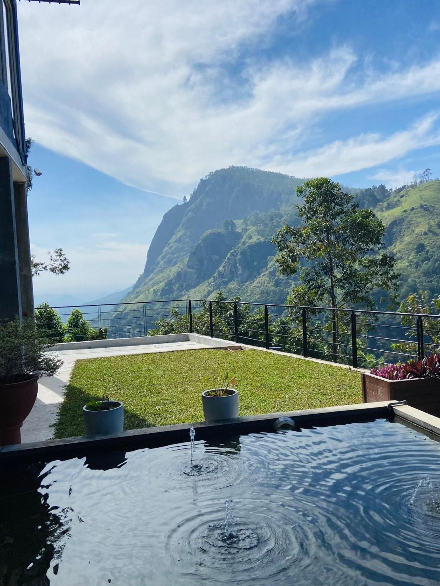 Ella Floating View Bed & Breakfast Bagian luar foto