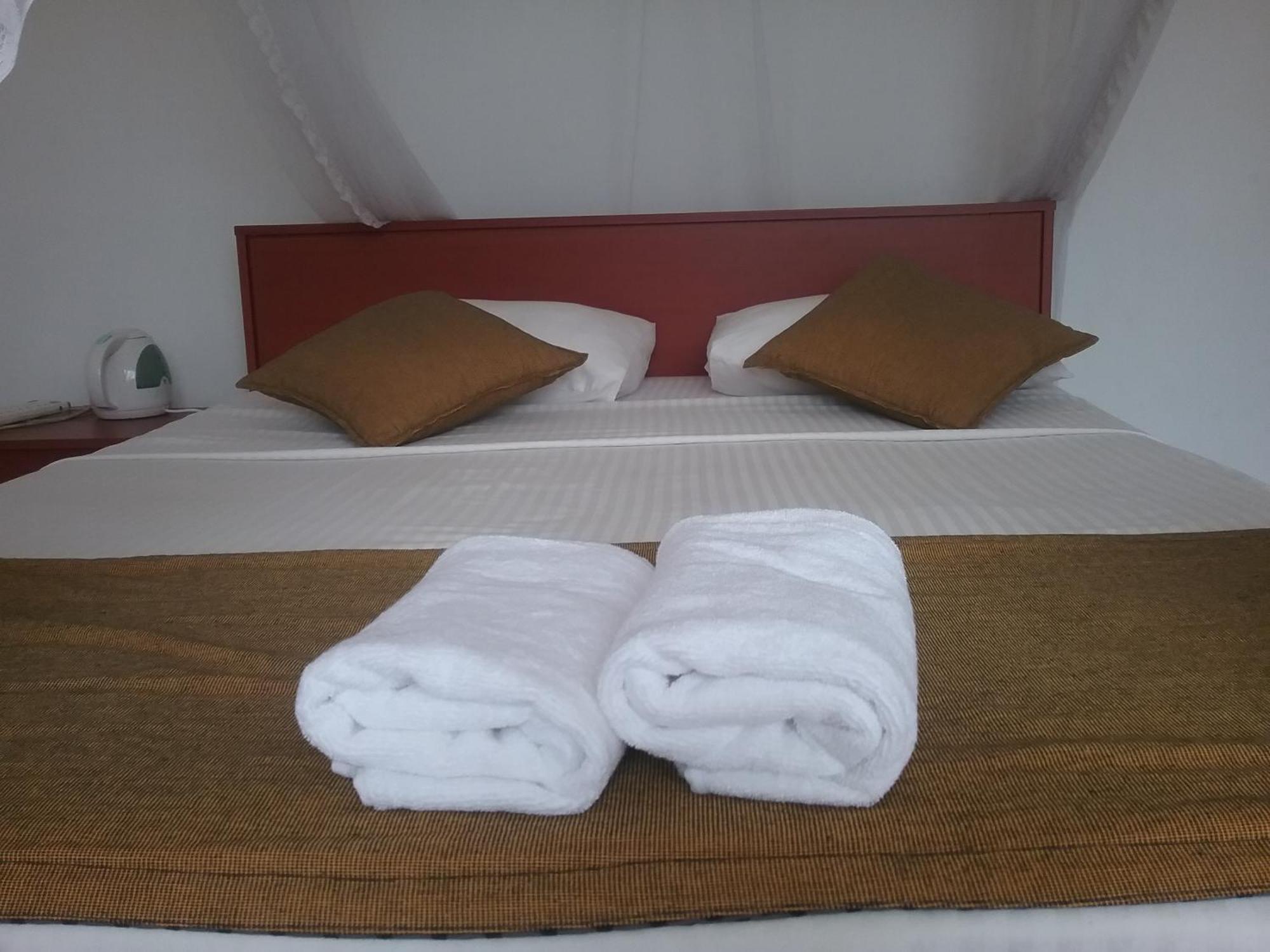 Ella Floating View Bed & Breakfast Bagian luar foto