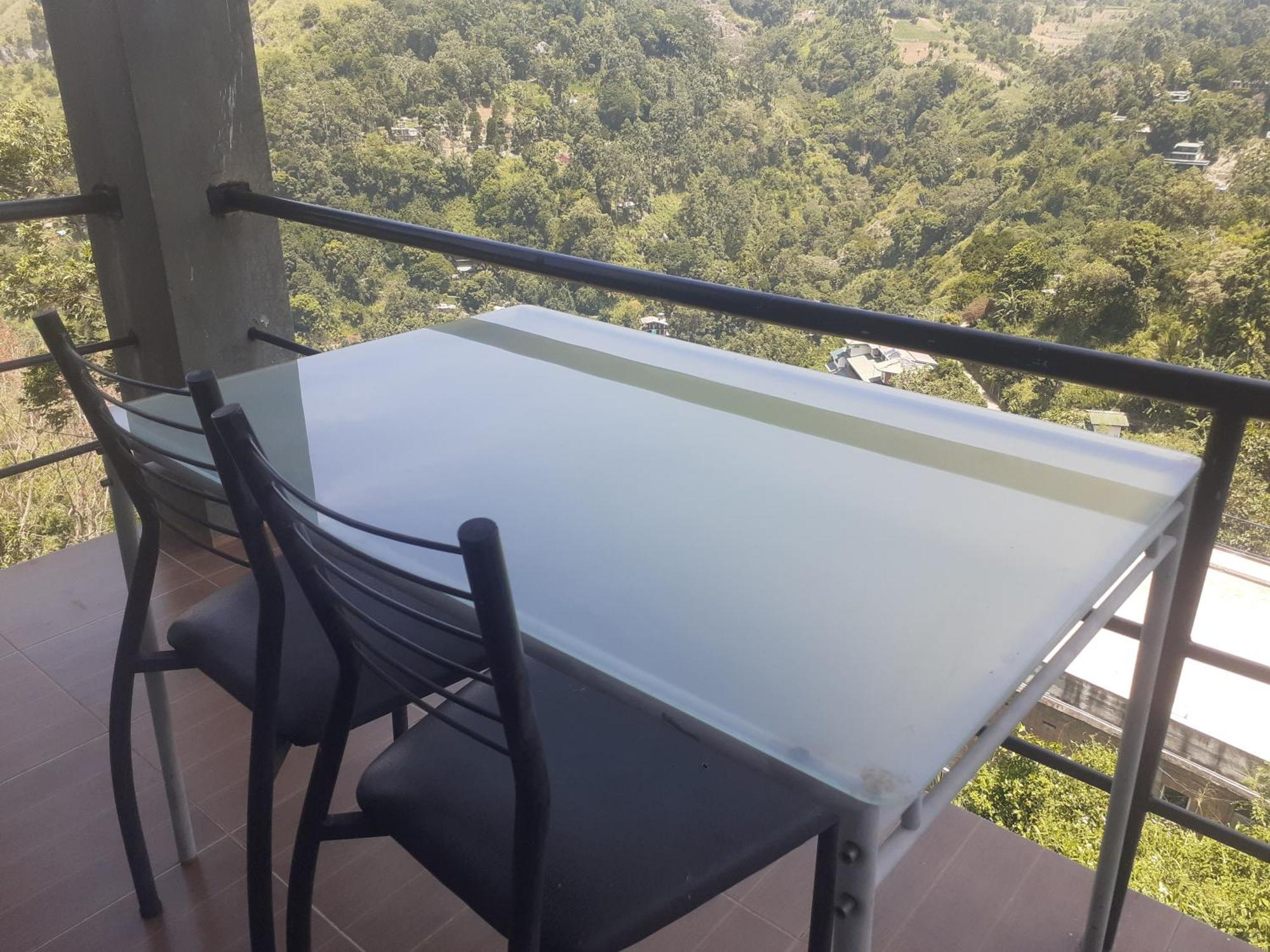 Ella Floating View Bed & Breakfast Bagian luar foto