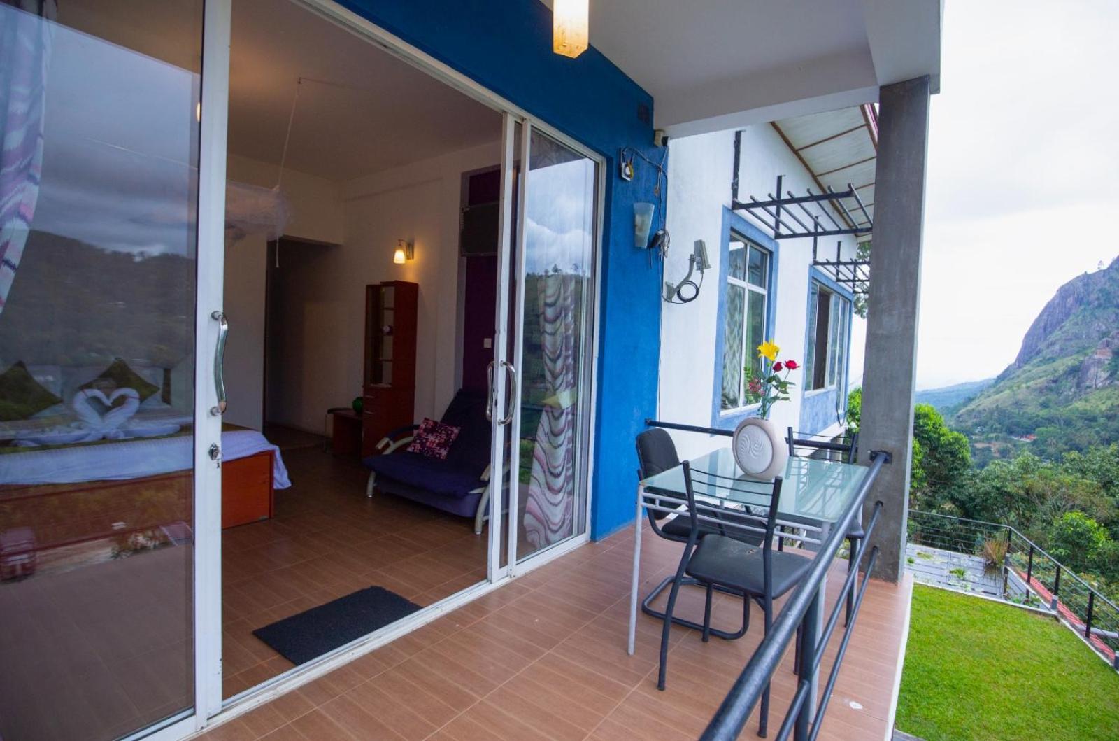 Ella Floating View Bed & Breakfast Bagian luar foto