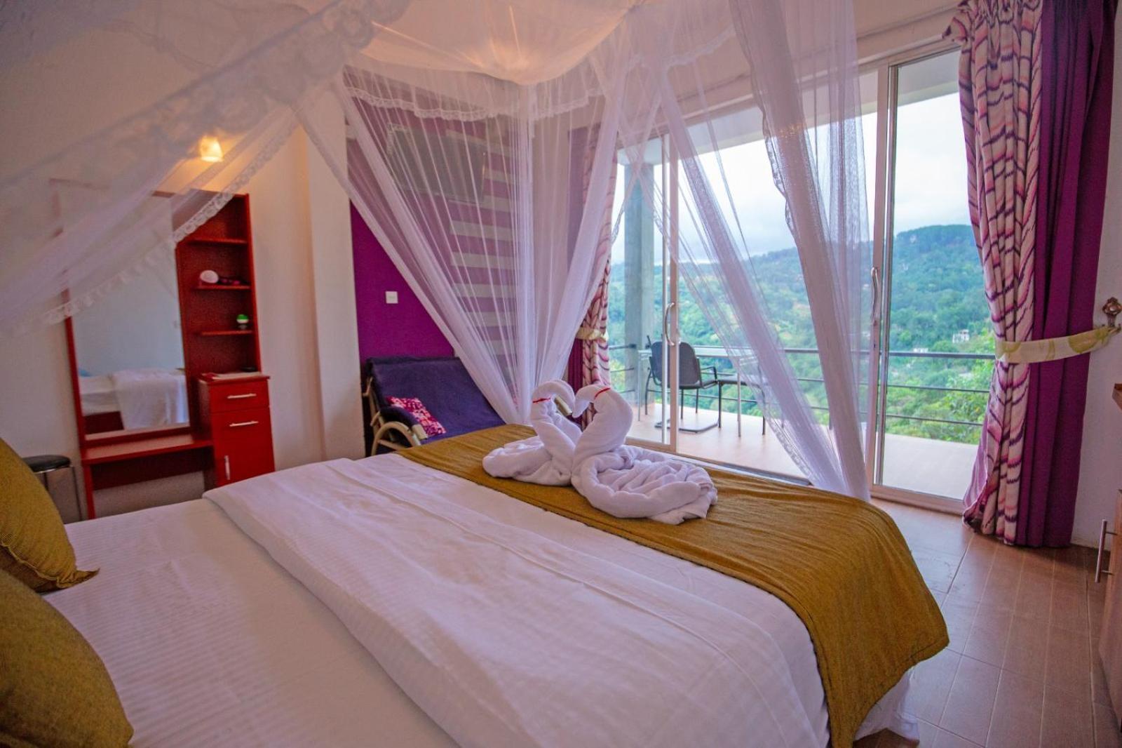Ella Floating View Bed & Breakfast Bagian luar foto